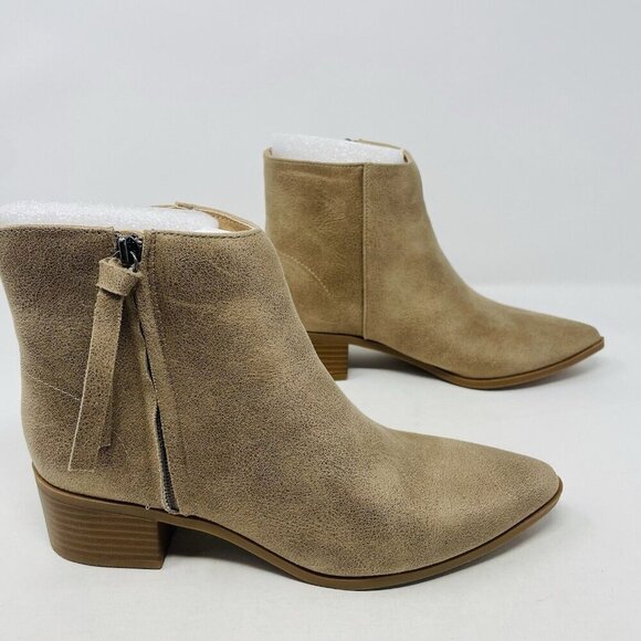 Journee Collection Womens Size 7.5 Faux Leather Sadiya Pointed Toe Booties $85 - Picture 4 of 9